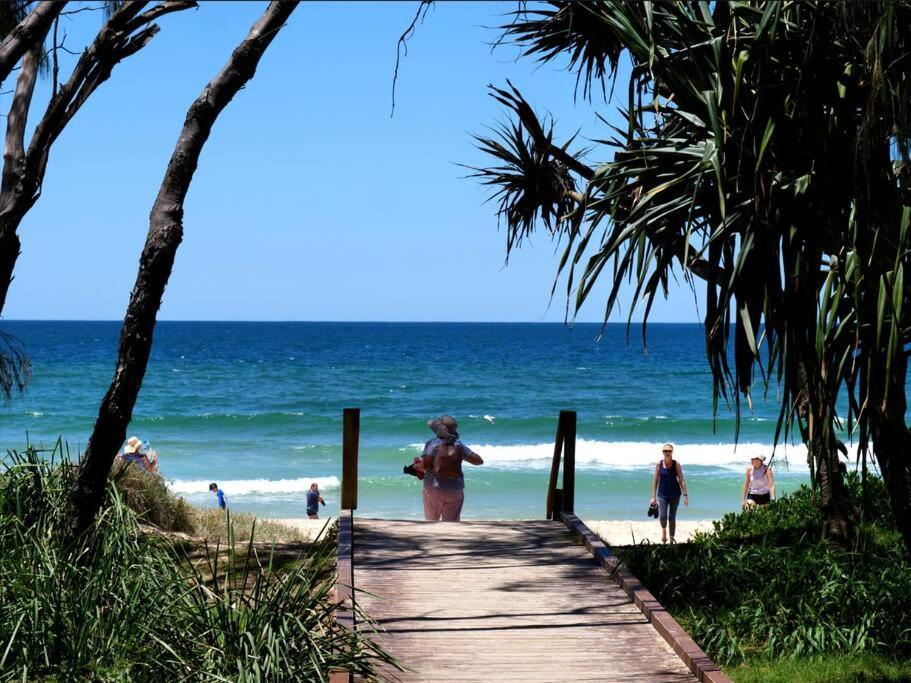 Broadbeach Stunner Modern And Central Gold Coast Buitenkant foto
