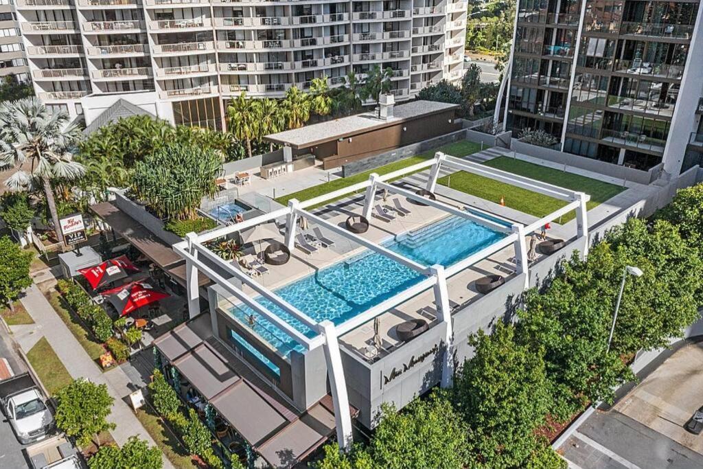 Broadbeach Stunner Modern And Central Gold Coast Buitenkant foto