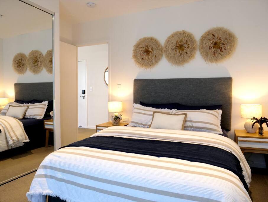 Broadbeach Stunner Modern And Central Gold Coast Buitenkant foto