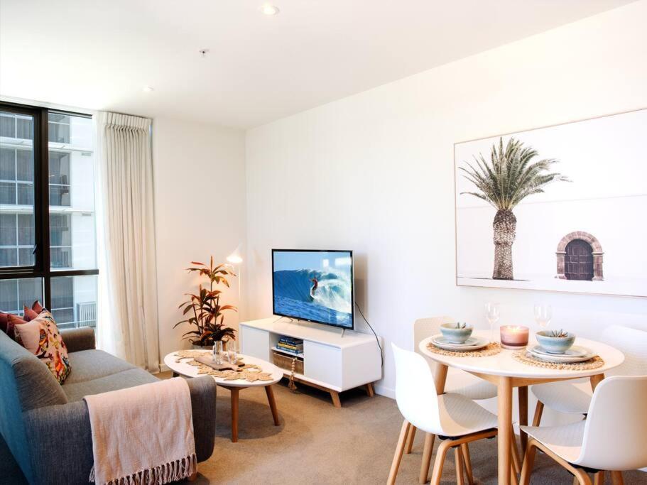Broadbeach Stunner Modern And Central Gold Coast Buitenkant foto