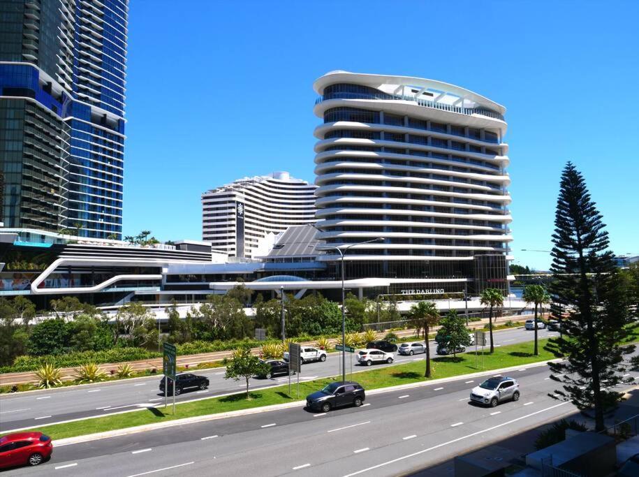 Broadbeach Stunner Modern And Central Gold Coast Buitenkant foto